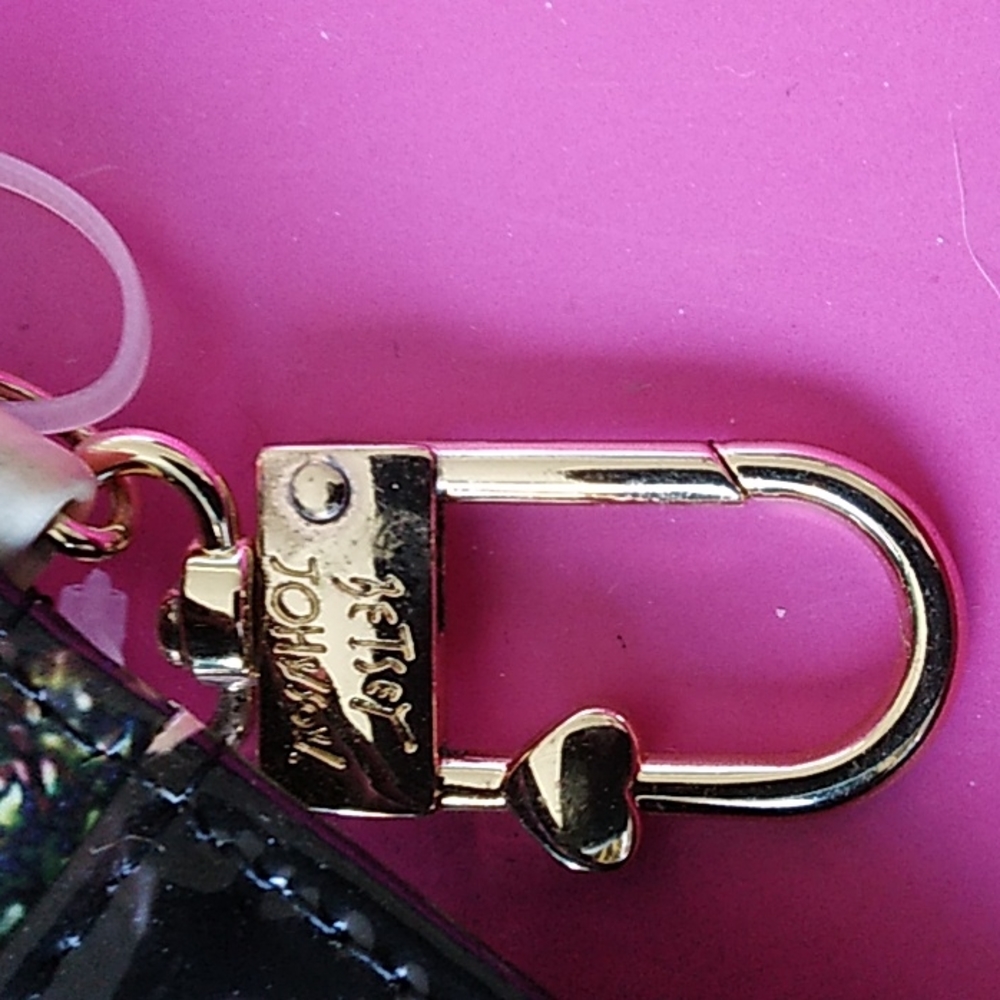 NWTS Betsey Johnson Gxdani crossbody purse & card case black flowers glossy. T1 - Picture 16 of 16
